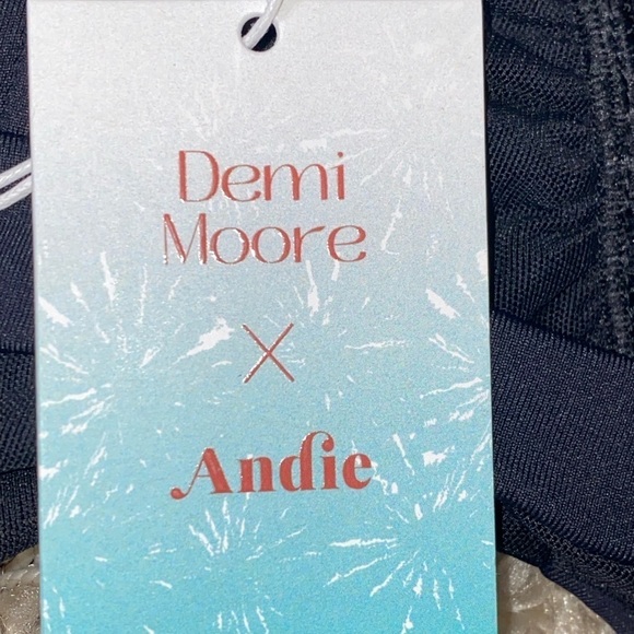 NWT Andie x Demi Moore Limited Edition Swim The Monaco Bikini Top Black Size S - Picture 9 of 10